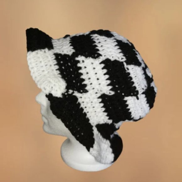 Crochet Checkered Cross-Body Bag - Picture 2 of 9